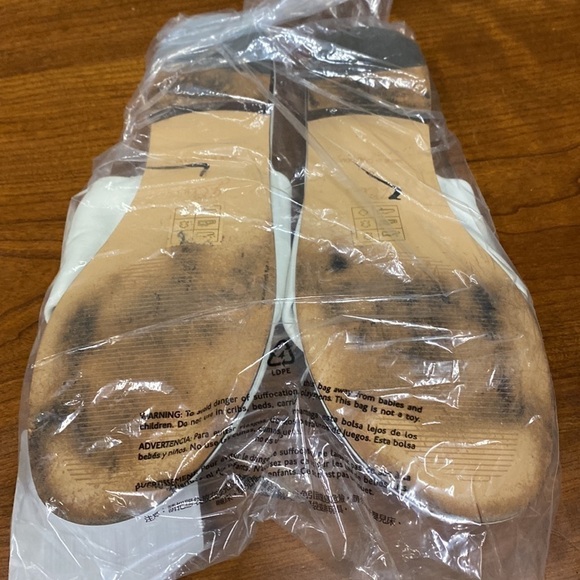 J Crew Menorca padded twist-knot sandals in leather
Item BP310 - Picture 3 of 3